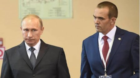 Putin onu məhkəməyə verən keçmiş məmuru zorla koronaviruslu xəstələrin yanına salıb...