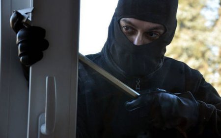 Bakıda evdən məişət əşyaları oğurlayan ələ keçdi