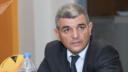 Fazil Mustafadan Gültəkin Hacıbəyliyə: “14 yaşı olub”