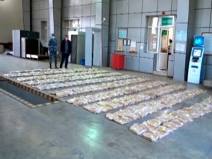 Azərbaycan gömrükçüləri yarım tondan artıq heroin ələ keçirdilər
