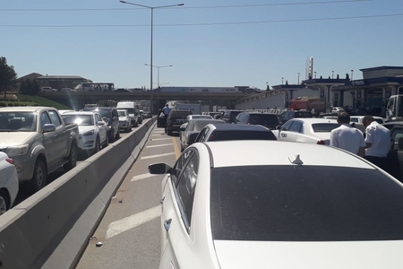 Sumqayıt-Bakı yolunda böyük tıxac - paytaxta girmək müşkülə çevrilib