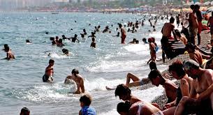 Hovuz və çimərliklərdən istifadə qadağandır - Video