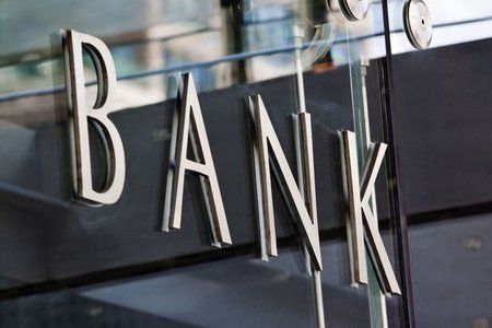 Bankların “sığortalanmayan əmanət” FIRILDAĞI: “Alanda qanuni olur, verəndə qanunsuz?” Bankların “sığortalanmayan əmanət” FIRILDAĞI: “Alanda qanuni olur, verəndə qanunsuz?”