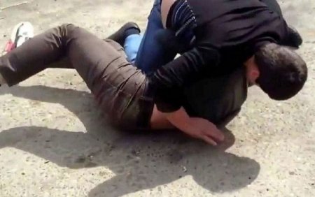 Kənd camaatı keçmiş məmuru döyüb xəstəxanalıq etdi