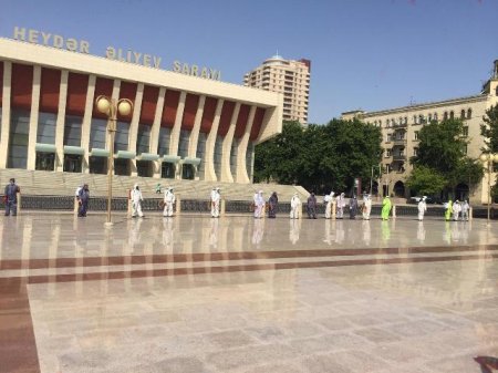  Nəsimi rayonunda karantin rejiminin tələblərinin yerinə yetirilməsi məqsədilə zəruri tədbirlər davam etdirilir - FOTOLAR