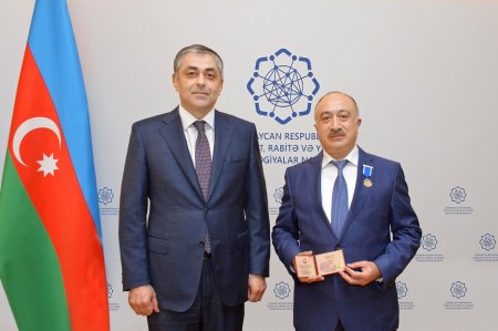 Adil Qəribov və Arif Məmmədova “Şöhrət” ordeni təqdim edildi - Fotolar