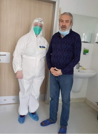 Koronavirusa yoluxmuş əməkdar artist sağaldı FOTO