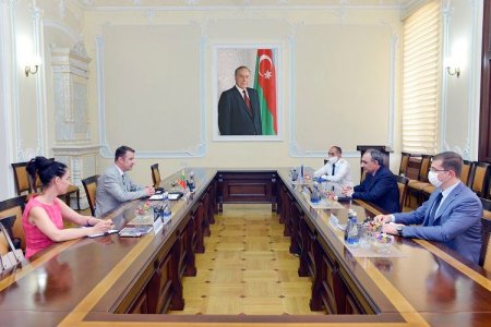 Baş prokuror Litva səfiri ilə görüşüb