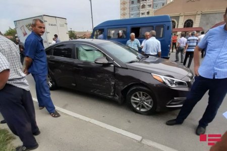 Mingəçevirdə avtomobil piyadaları vurub, 1-i ölüb, 4-ü xəsarət alıb - FOTO