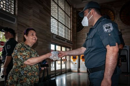 Bakı metrosunda maska taxmayanlar cərimələnib - FOTO