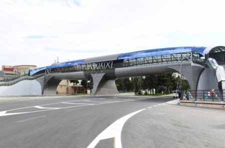 İlham Əliyev Bakının Neapol küçəsindəki yerüstü piyada keçidinin açılışında