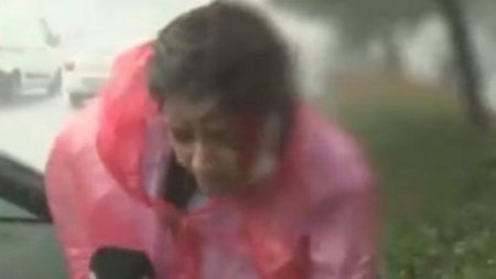 Müxbir canlı yayımda yaralandı