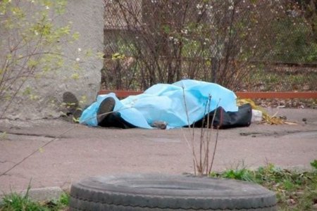 Tovuz sakini hündürlükdən yıxılaraq ölüb