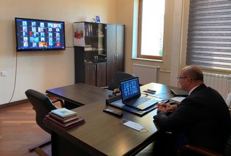 Nəsimi rayonunda Dövlət Qulluqçularının Peşə Bayramı Günü münasibəti ilə video-müşavirə keçirilib -FOTOLAR