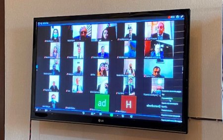 Nəsimi rayonunda Dövlət Qulluqçularının Peşə Bayramı Günü münasibəti ilə video-müşavirə keçirilib -FOTOLAR