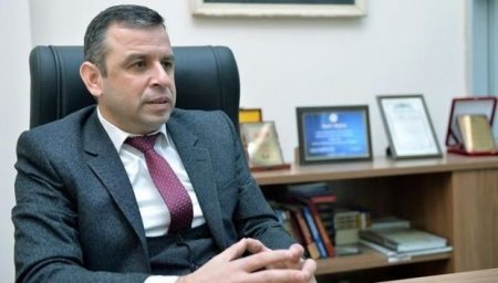 Koronavirusa yoluxan baş redaktor vəziyyətindən danışdı