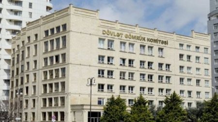 Gömrük Komitəsinin daha bir vəzifəli şəxsi həbs edildi