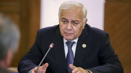 Oqtay Əsədov susqunluğunu pozdu