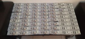 Azərbaycandan qanunsuz xarici valyuta çıxarılmasının qarşısı alındı