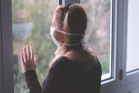 Evdə müalicə olunan koronaviruslu xəstələrin sayı açıqlanıb