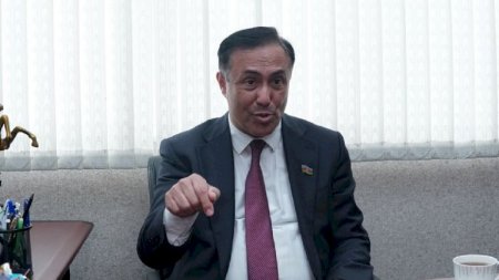 “Sosial şəbəkələr bu gün sanki cəngəllik qanunları ilə idarə olunur“ - Elman Nəsirov