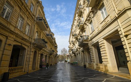 Sərt karantin rejimi iyulun 20-dək uzadıldı - Rəsmi