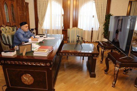 Allahşükür Paşazadə din xadimləri ilə videokonfrans formatında görüşüb