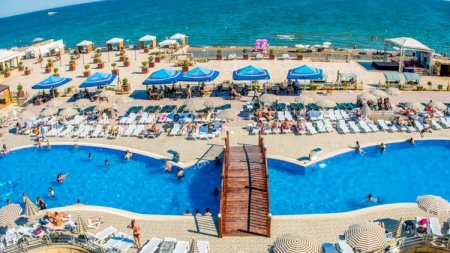 “Aysberq” otelində də karantin rejimi pozulub? - AÇIQLAMA