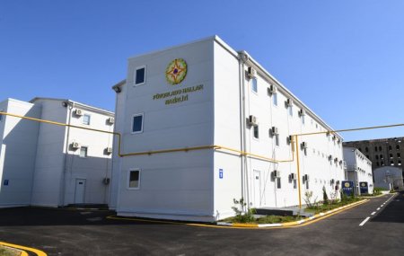 Prezident və birinci xanım Bakıda modul tipli hospitalın açılışında iştirak ediblər