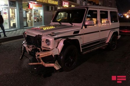 “Fairmont Baku”da əylənən İsmayılın avtomobili bu hala düşübmüş - Foto