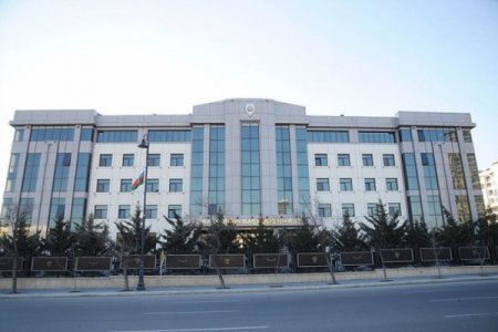 Qadının polisə tabesizlik göstərməsi faktı araşdırıldı