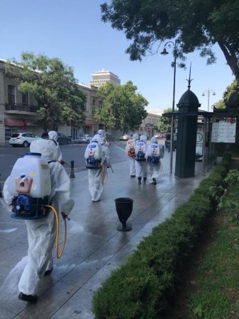 Nəsimi rayonunda karantin rejiminin tələblərinin yerinə yetirilməsi məqsədilə zəruri tədbirlər davam etdirilir FOTOLAR