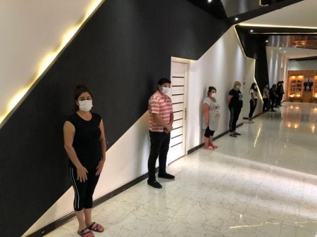 Bakıda karantin qaydalarını pozan kafe aşkarlandı - FOTO