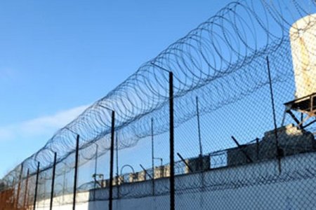 Koronavirusa yoluxan 18 məhkum vaxtından əvvəl azadlığa buraxıldı