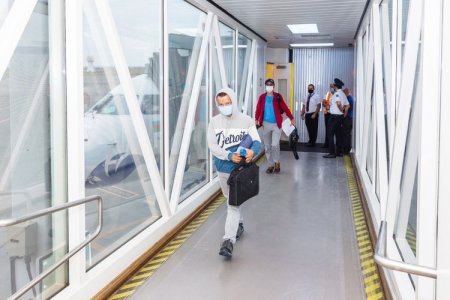 AZAL Ər-Riyaddan 83 Azərbaycan vətəndaşını ölkəyə qaytarıb