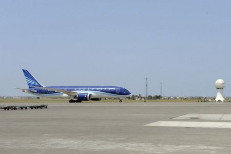 COVID-19 sahəsində çalışan 115 kubalı tibb mütəxəssisi Azərbaycana gəlib