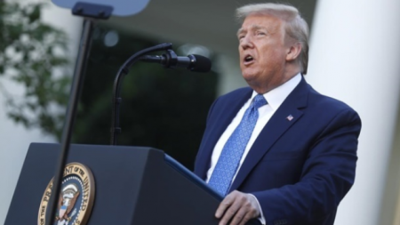 Trampın prezident postunda dediyi yalanların sayı HESABLANDI