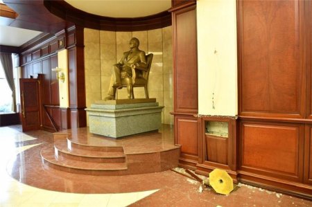 Milli Məclisə ötən gecə 22 150 azn məbləğində maddi ziyan dəyib - FOTOLAR