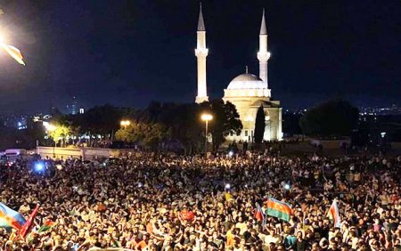 Orduya dəstək aksiyası yoluxma sayına necə təsir edəcək?