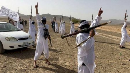 “Taliban” neft daşıyan minə yaxın yük maşınını ələ keçirdi