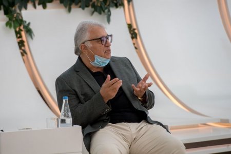 Prezidentin köməkçisi bir sıra ziyalı və ictimai xadimlərlə görüşüb - FOTO