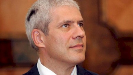 “Azərbaycanla münasibətlərimiz tamamilə pozulub” – Serbiyanın keçmiş prezidenti