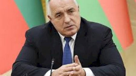 Baş nazir karantinə alındı