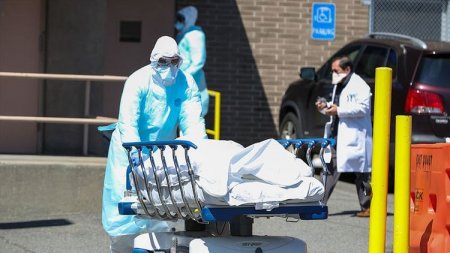 ABŞ-da COVID-19-dan ölənlərin sayı 150 mini ötüb