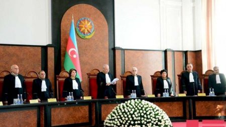 Konstitusiya Məhkəməsinin təcili iclası keçirilir - Əmanətlərlə bağlı hansı qərar veriləcək?