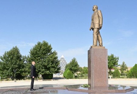 Prezident İlham Əliyev Qobustan rayonuna səfərə gedib
