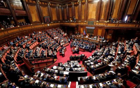 İtaliyada fövqəladə vəziyyət rejimi uzadıldı