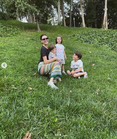 Atasının həbsindən sonda Safurə ilk dəfə övladları ilə FOTO PAYLAŞDI