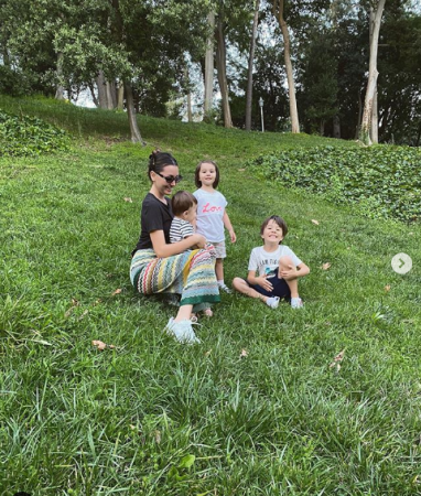 Atasının həbsindən sonda Safurə ilk dəfə övladları ilə FOTO PAYLAŞDI