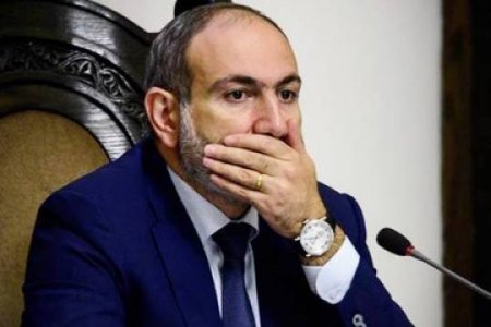 Azərbaycanlılar Nikolu şoka saldı: 10-dan çox məmuru vəzifəsindən azad edib